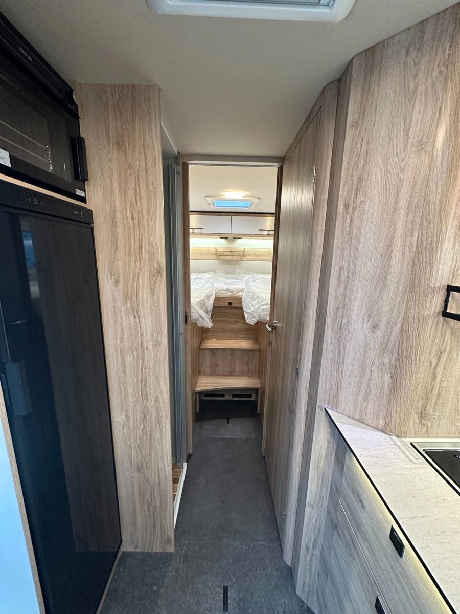 Fahrzeugabbildung Eura Mobil Profila T 726 EF CHALET, VOLL