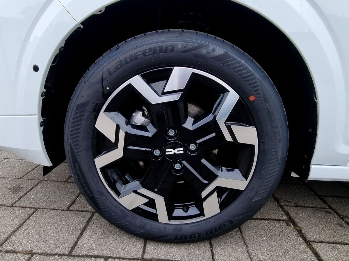 Fahrzeugabbildung Dacia Sandero Journey TCe 100