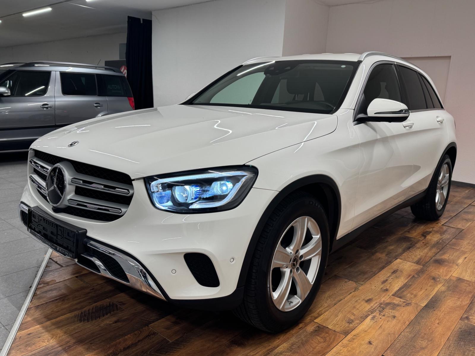 Mercedes-Benz GLC 220 d 4Matic 1.Hd.LED.360°.AHK.ACC.32.TKM
