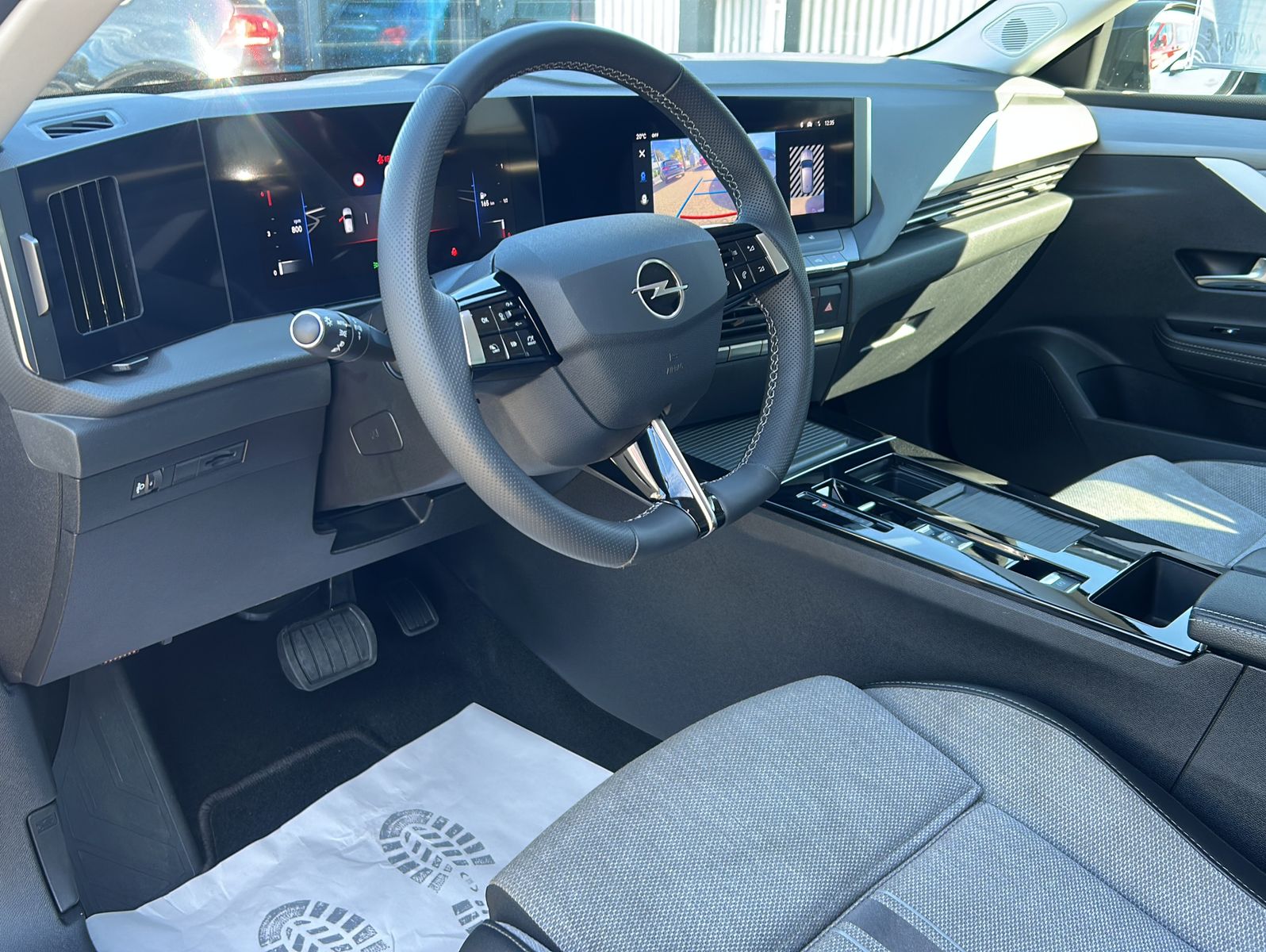Fahrzeugabbildung Opel Astra 1,5 DElegance