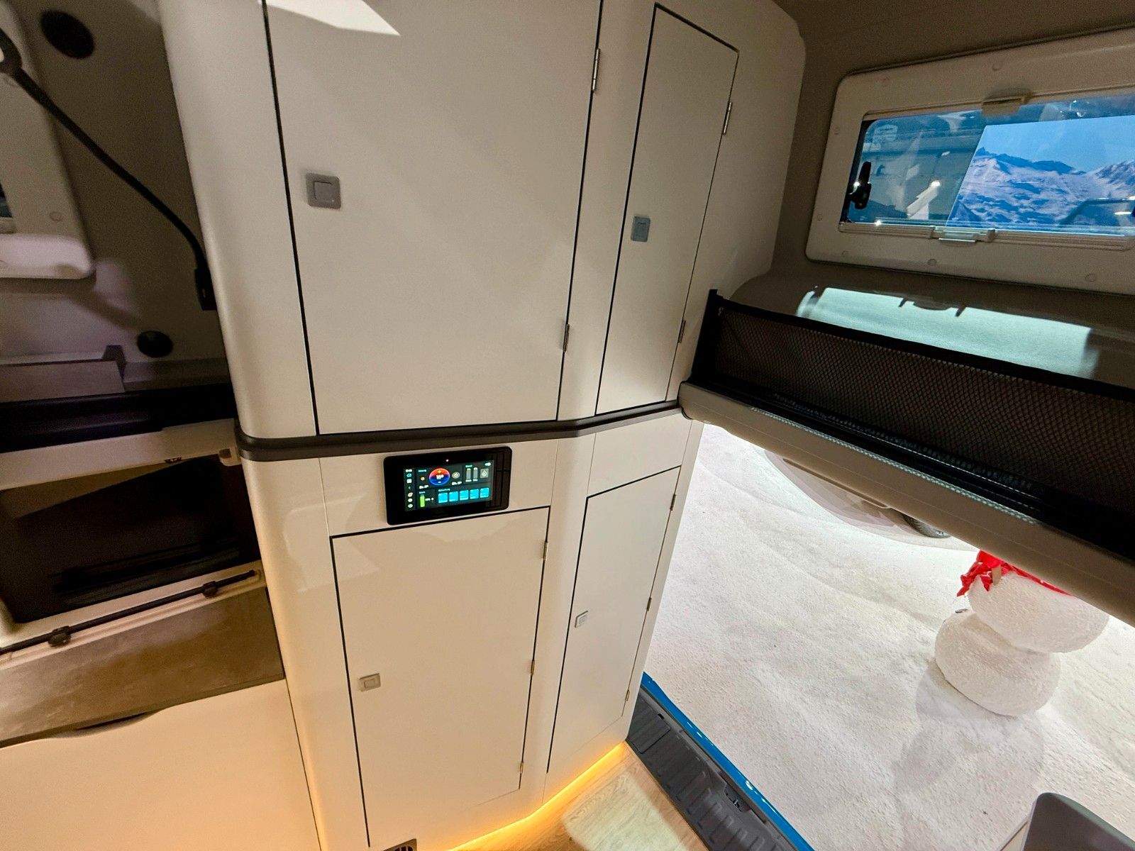 Vehicle image: Ford Nugget L2 high roof 2026 | New model V710