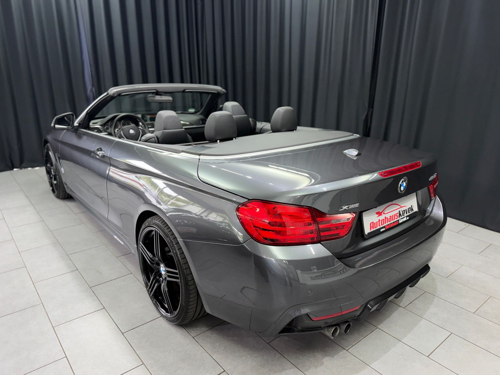 Fahrzeugabbildung BMW 428I Cabrio xDrive|M-Paket|LEDER|HIFI|KAMERA