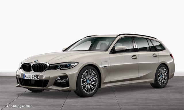 BMW 330e Touring