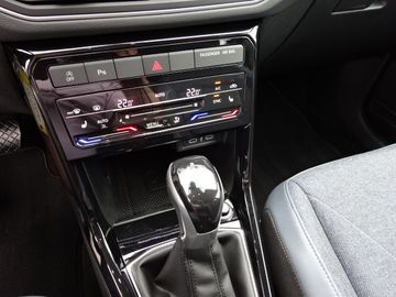 Fotografie 17 des VW T-Cross 1.0 TSI Style*LED*NAVI*SHZ*Climatronic