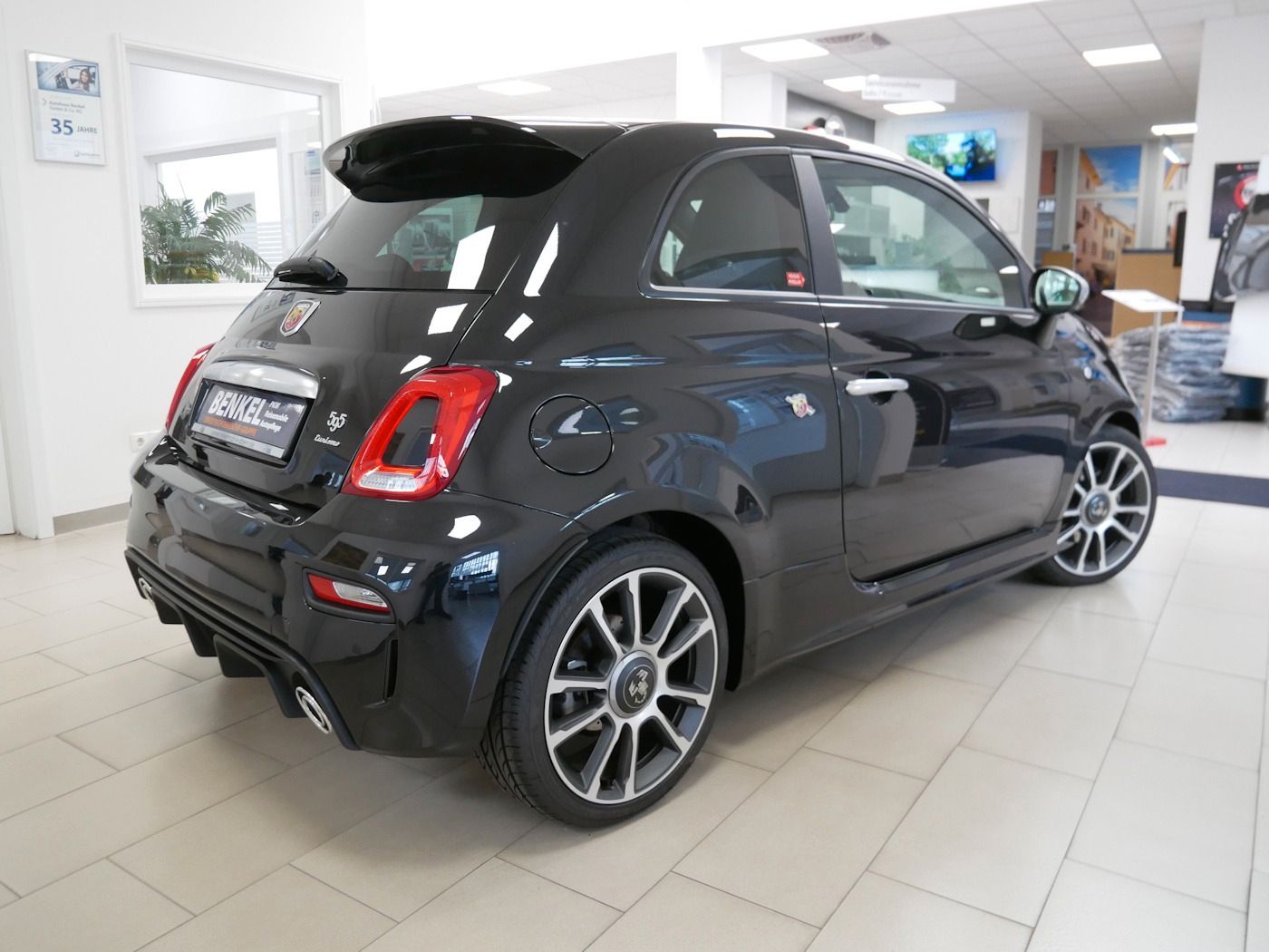 Fahrzeugabbildung Abarth 595 1.4 T-Jet Sammlerbesitz! Schutzfolie! Leder!