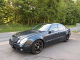 Mercedes-Benz E -Klasse Lim. E 240 - Mercedes-Benz E 240 aus 2002