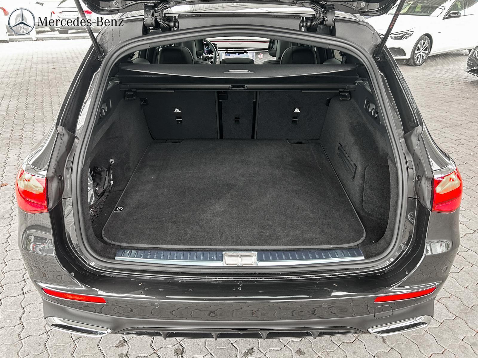 Mercedes-Benz E 220 d 4MATIC T-Modell MBUX+360°+ Pano+Night