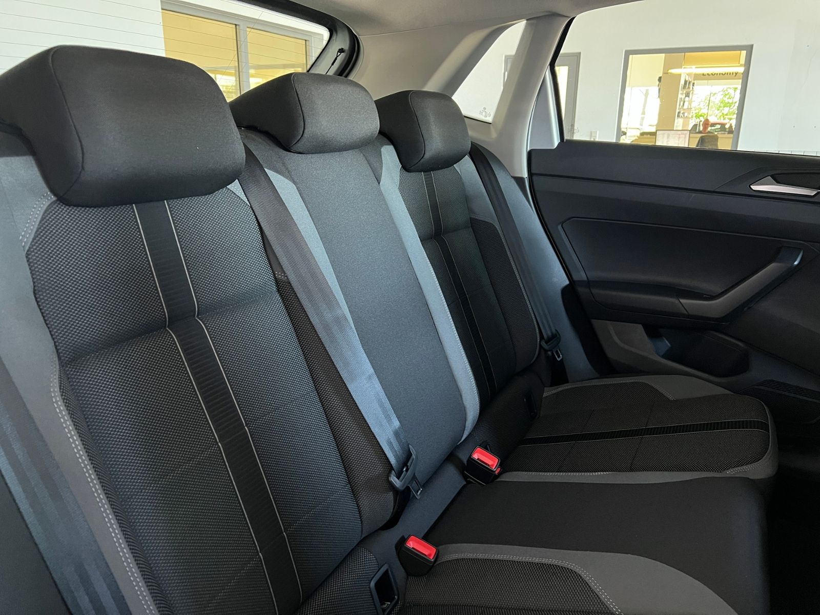 Fahrzeugabbildung Volkswagen Polo Style 1.0 TSI *IQ.Light, Kamera, App Connec