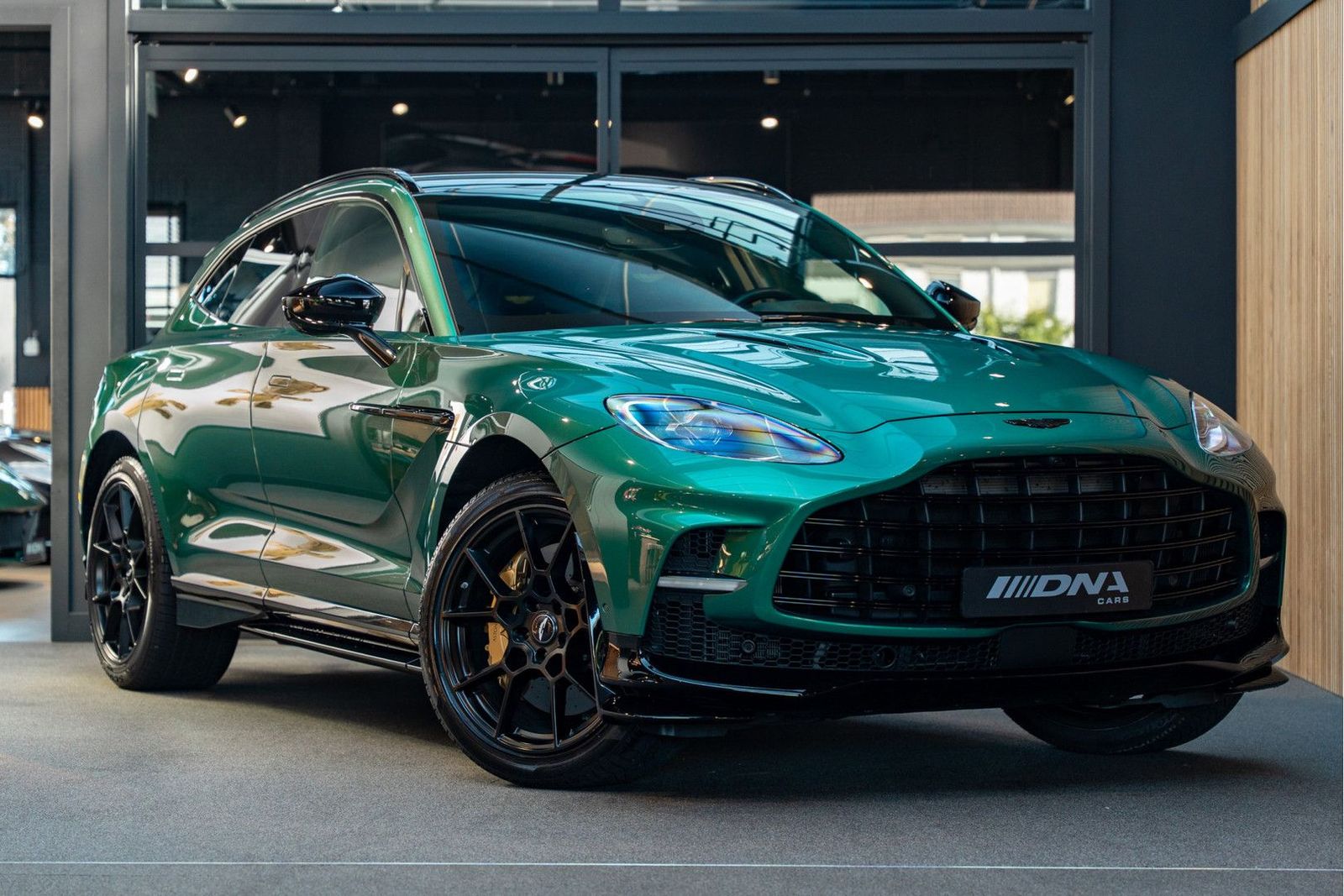 Aston Martin DBX DBX707 Stoelventilatie Carbonpakket Keramisc