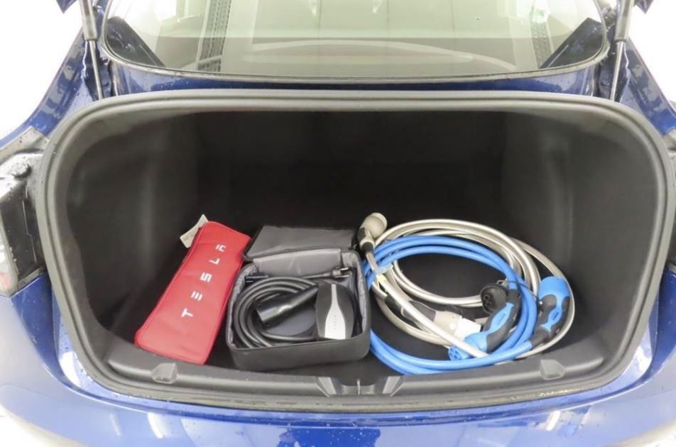 Fahrzeugabbildung Tesla Model 3 Standard Range Plus NAVI/KAMERA/SH/PANO