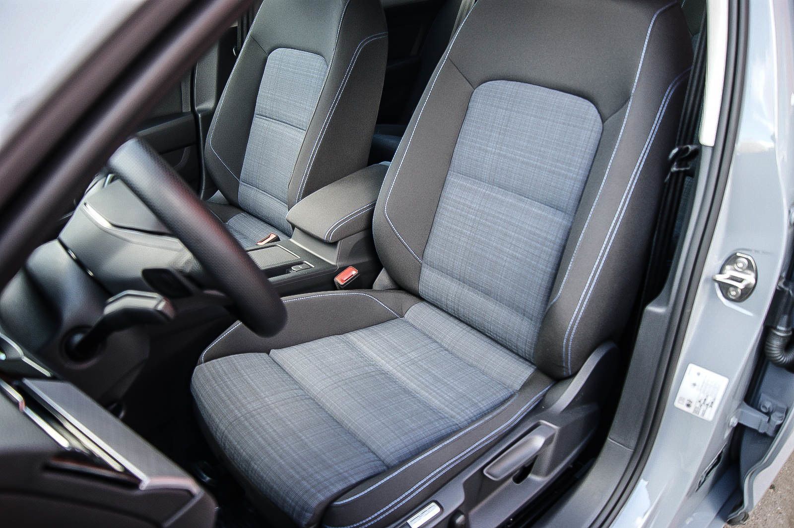 Fahrzeugabbildung Volkswagen Passat Variant HYBRID GTE IQ NAVIGATION 1.HAND