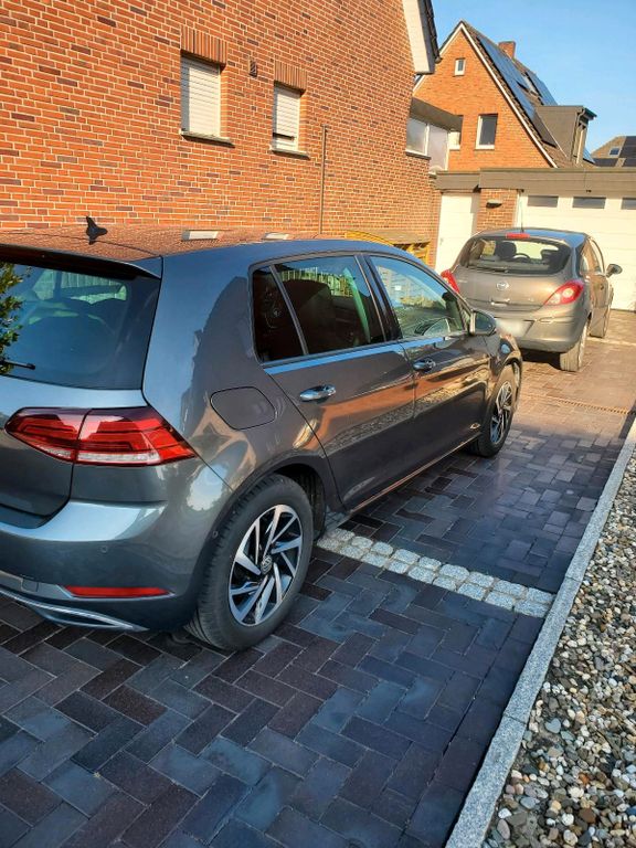 Image of Volkswagen Golf