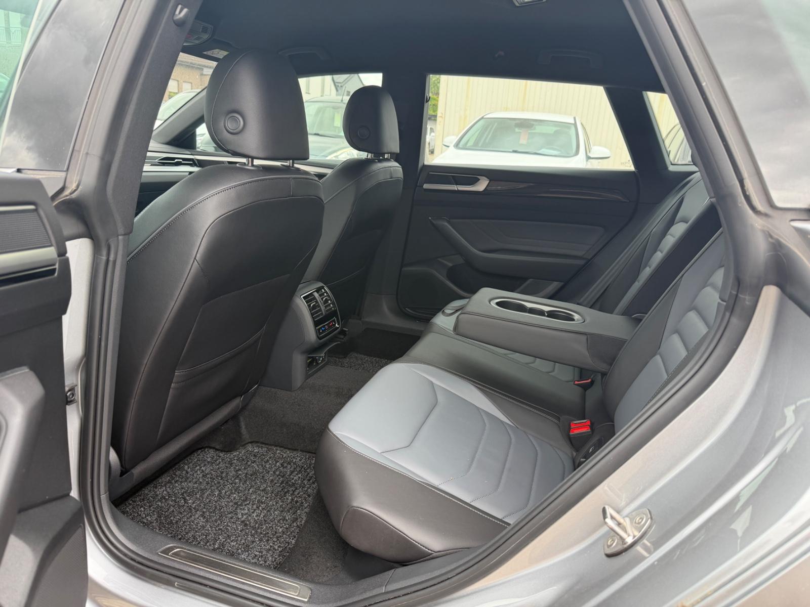 Volkswagen Arteon SB Elegance DSG ACC LEDER NAPPA TRAVEL AS