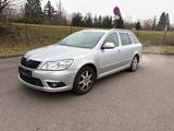 Skoda Octavia Combi RS 2,0 Benzin Automatik AHK Leder - Skoda Octavia aus 2010: RS