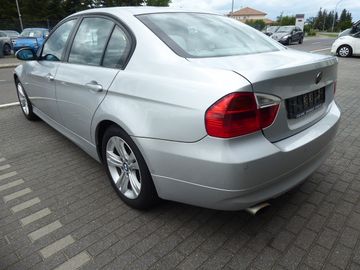 BMW 320 - 5
