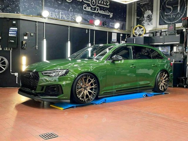 Audi RS 4 Avant B9 super Zustand