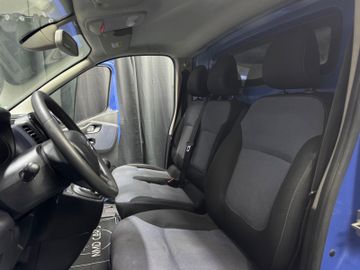 Opel Vivaro - 12