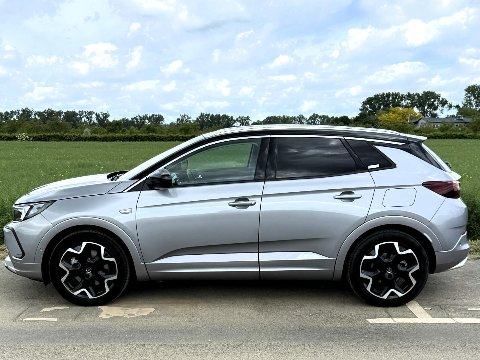 Opel Grandland (X) 1.6 Hybrid4 Ultimate Garantie12/28