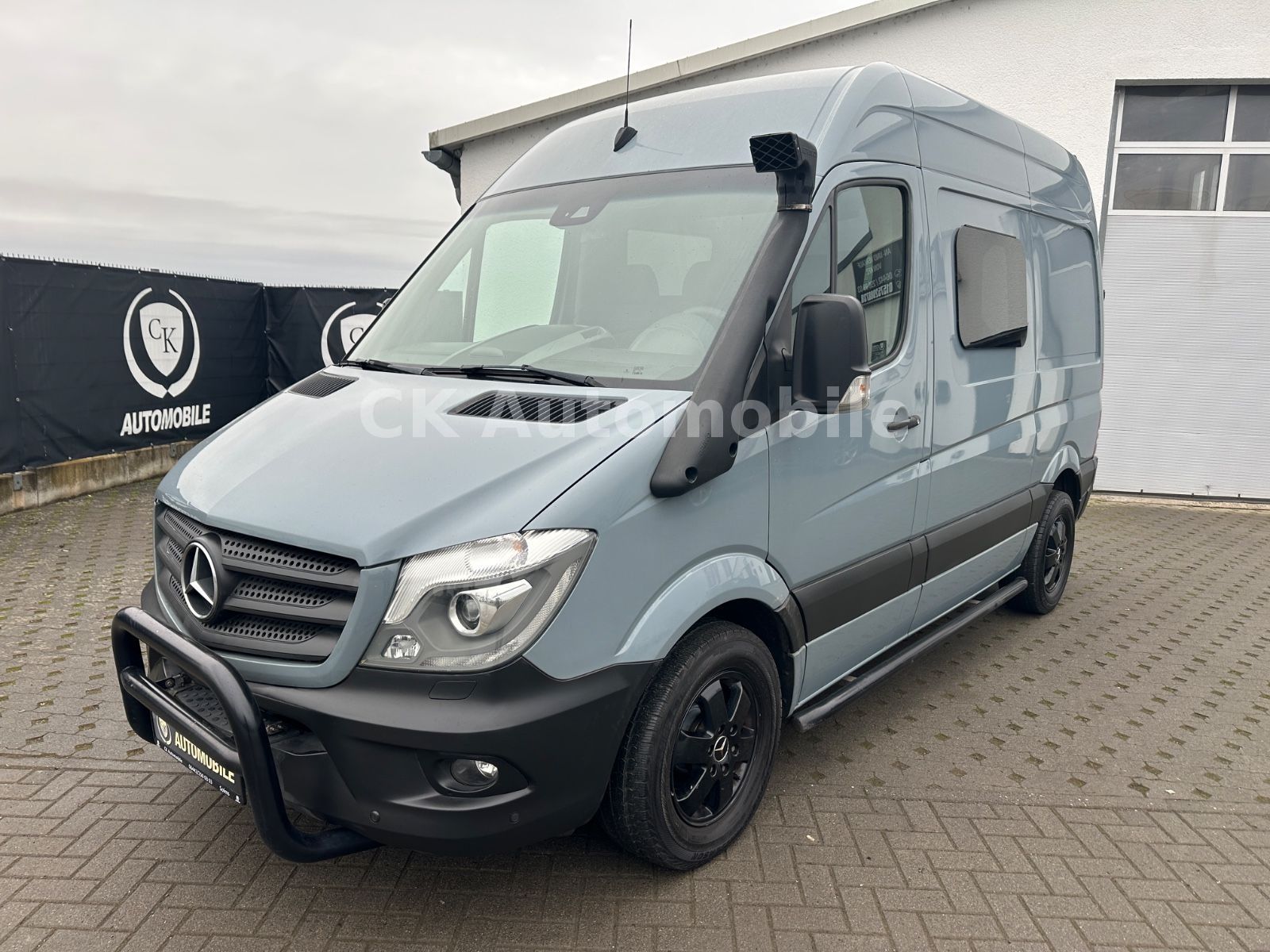 Fahrzeugabbildung Mercedes-Benz Sprinter II Kasten 316 CDI Autom./Navi/Bi-Xenon