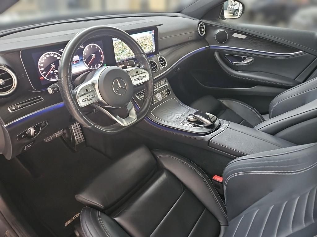 Fahrzeugabbildung Mercedes-Benz E 450 4M AMG Pano ACC Comand LED 360°