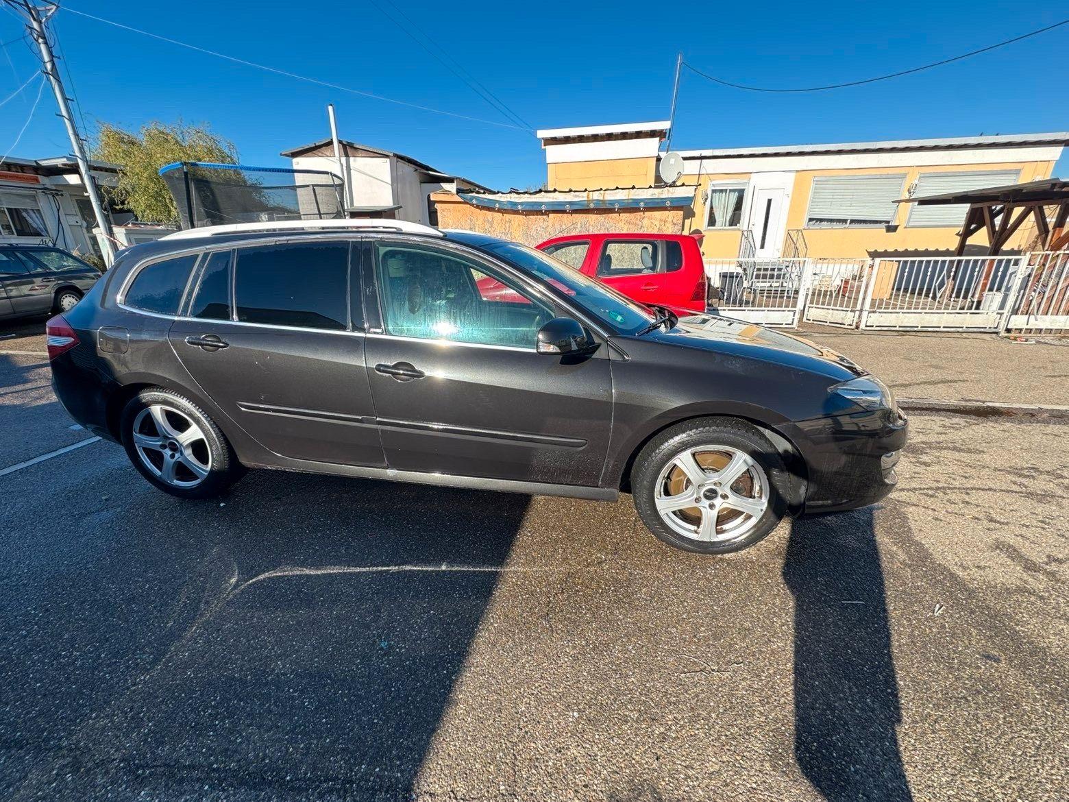 Renault Megane 2015 — двигун 173 HP (127kW)