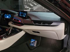 Fahrzeugabbildung BMW i8 Roadster *AERO-KIT* (H&K/CAMERA/CARBON/LASER/