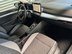 Fahrzeugabbildung Volkswagen Golf VIII Variant 2.0 TDI 110 kW Goal - AHK