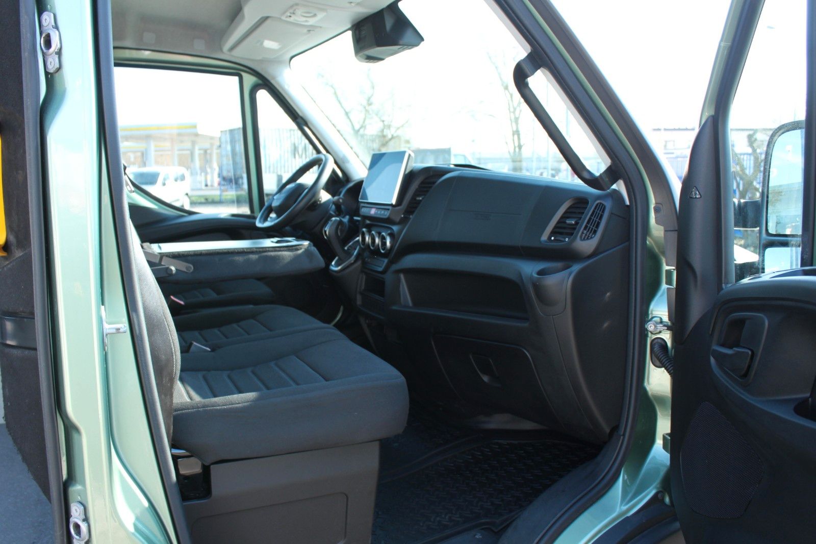 Fahrzeugabbildung Iveco Daily 35S18HA8