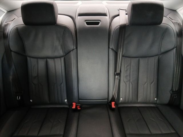 Audi A8 - Bild 24