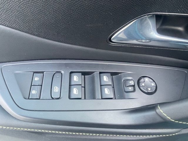 Fahrzeugabbildung Peugeot 408 GT 1.6Plugin Hybrid 225 eAT8+Nightvision+