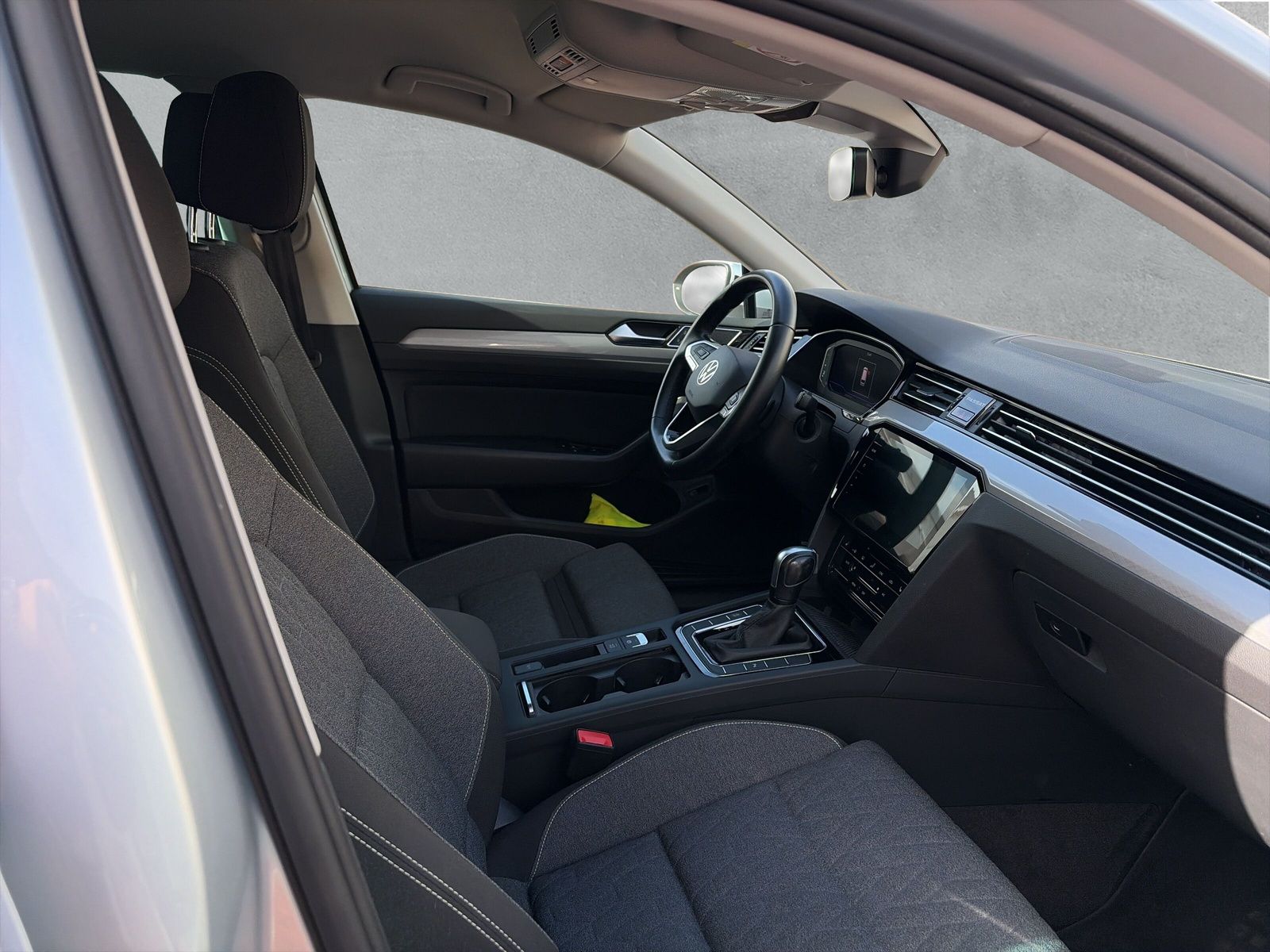 Fahrzeugabbildung Volkswagen Passat Variant 2.0 TDI Business Kamera AppConnec