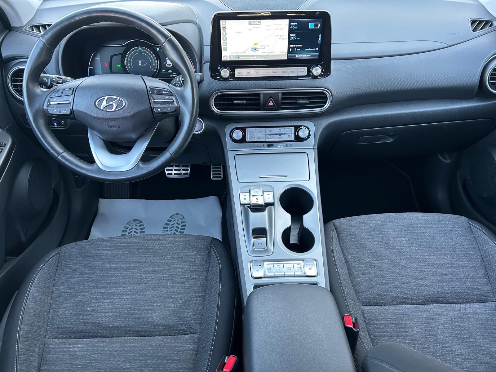 Fahrzeugabbildung Hyundai Kona Business Elektro°64 kWh°LED°Kamera°