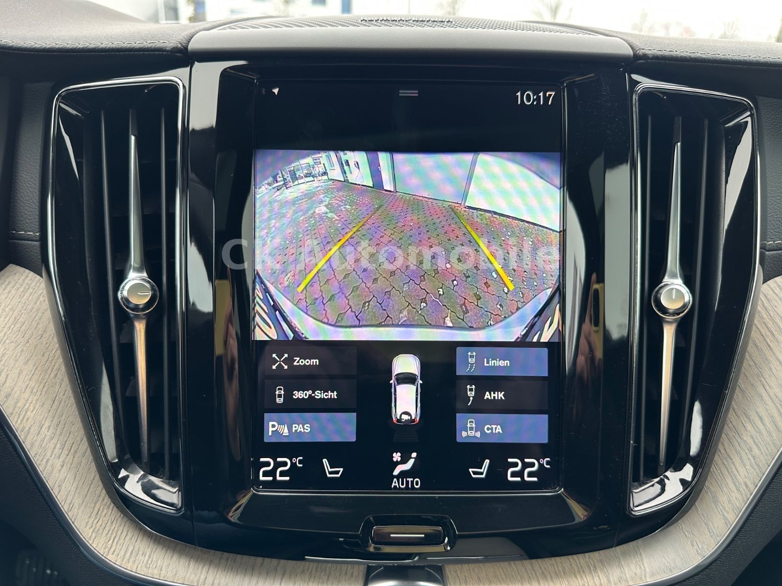 Fahrzeugabbildung Volvo XC60 D4 Inscription 2WD/BLIS/Head-Up/Pano/360°