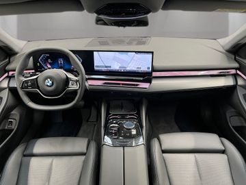 BMW 520 - 12