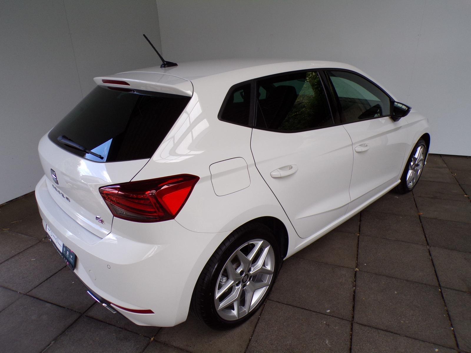 Seat IBIZA 1.0 TSI DSG FR / LED'S+17'+SITZHZG