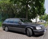 Mercedes-Benz W124 E230 T-Modell, AHK - Mercedes-Benz: W124 T Modell