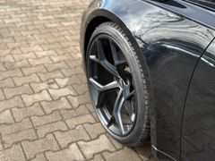 AUDI RS6 Avant PERFORMANCE/ STANDHZG./ B&O/ 22"/ PANO AUDI RS6 Avant PERFORMANCE/ STANDHZG./ B&O/ 22"/ PANO