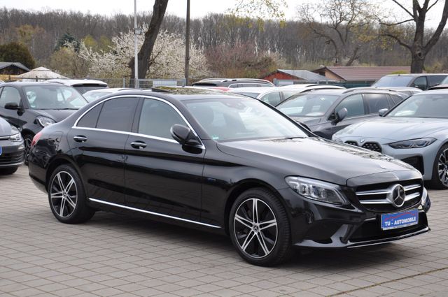 MERCEDES-BENZ C 300 de 9G MBLED-BURMESTER-SD-WIDESCREEN-DISTR.