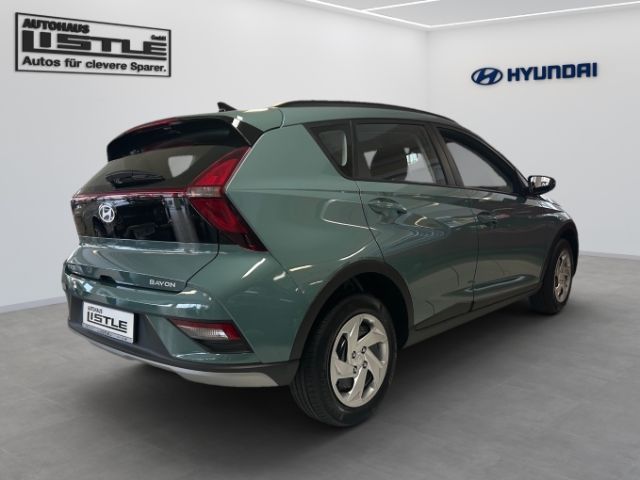 Fahrzeugabbildung Hyundai BAYON FL (MY25) 1.0 T-GDI Select Navi Kamera Ein