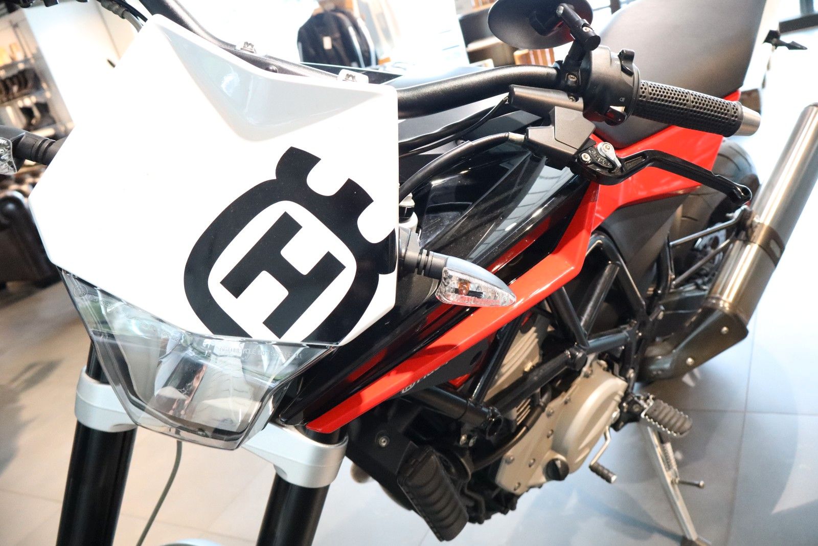 Fahrzeugabbildung Husqvarna Nuda 900R