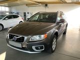 Volvo XC70 2.4 D5 Momentum AWD | Sehr gepflegt! - Volvo XC70: 2.4