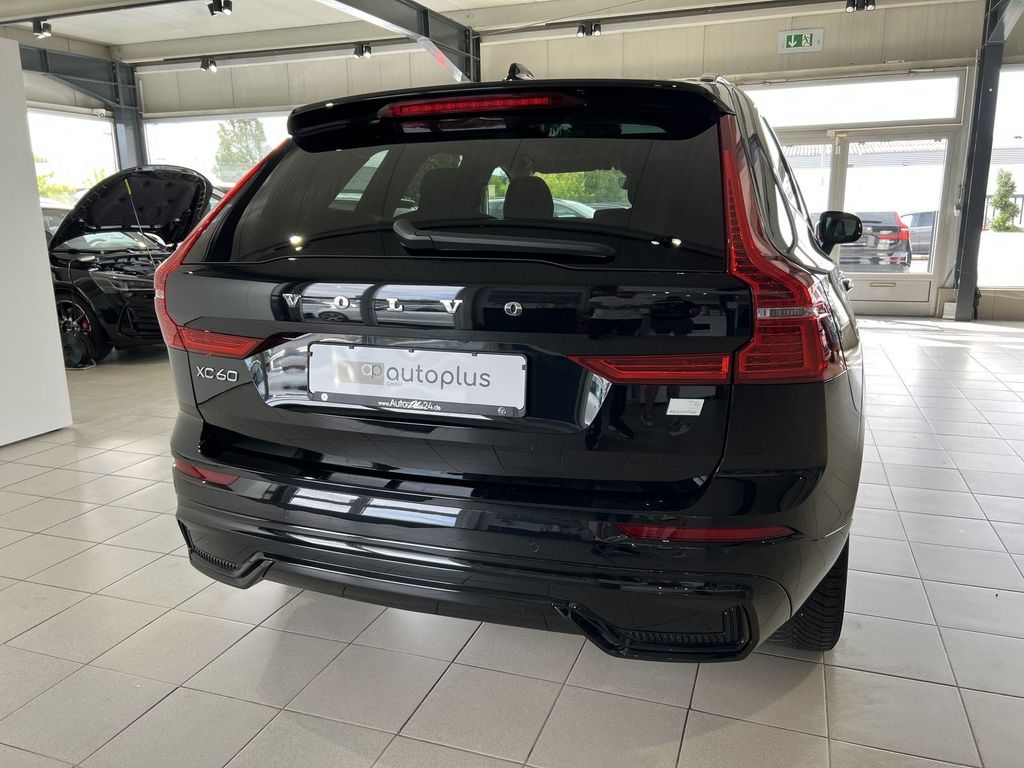 Volvo XC60 T6 Plus Dark Recharge AWD ACC Kamera Leder
