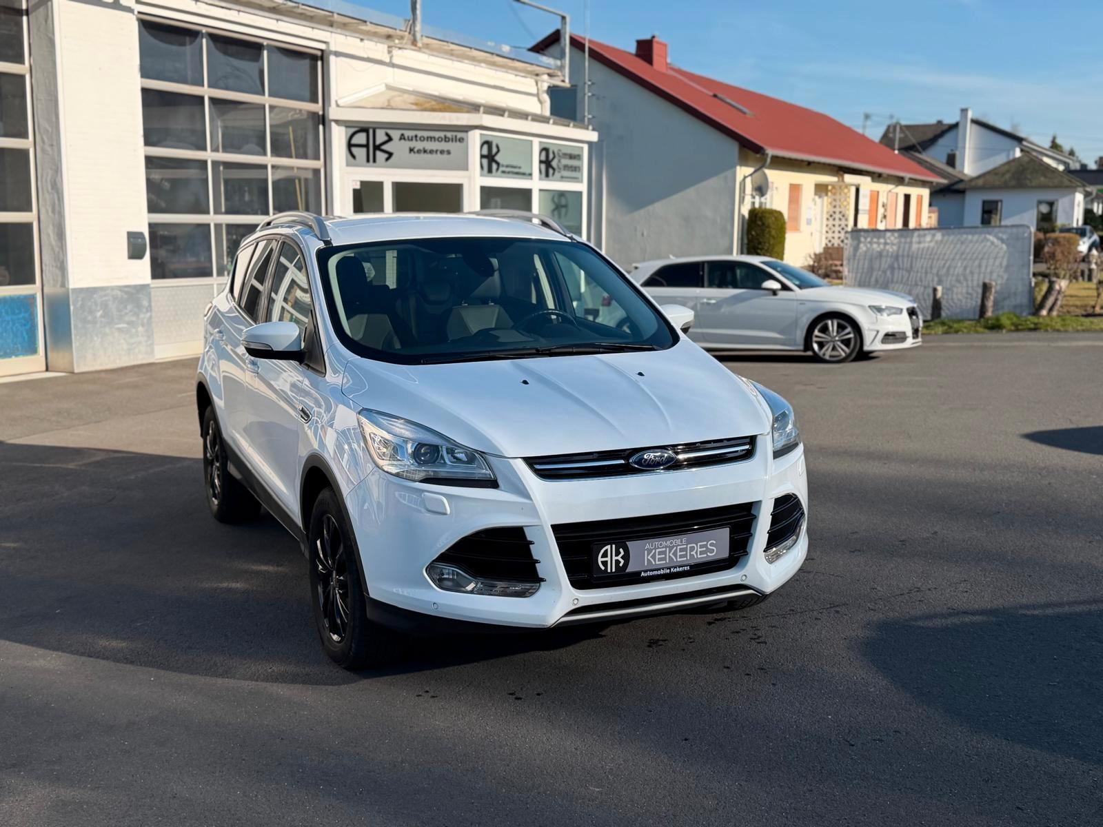 Ford Kuga Titanium AUTOMATIK/KAMERA/AHK/4X4