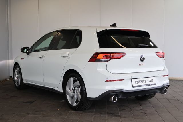 Volkswagen Golf VIII GTI 2.0 TSI AID+CARPLAY+LED+AMBIENT