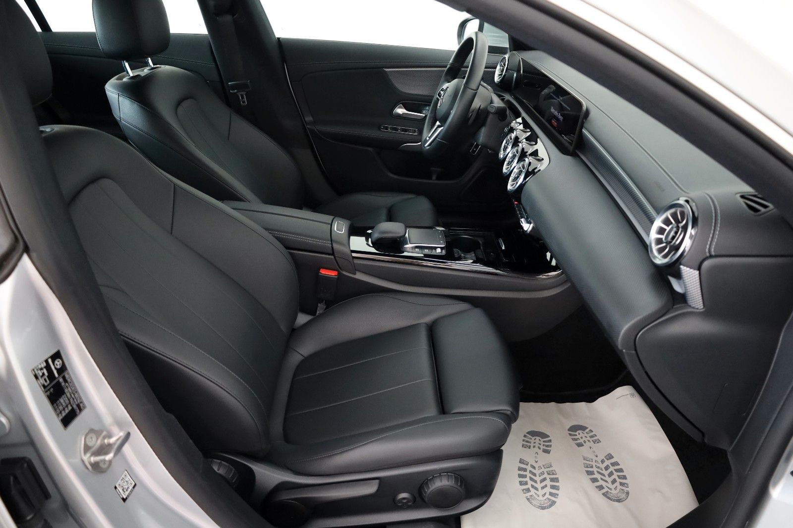 Fahrzeugabbildung Mercedes-Benz CLA 250e Progressive,Leder,Navi,LED,SH,Kamera