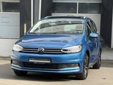 Volkswagen Touran Highline LED ACC Virtual Pano Kamera AHK - Volkswagen Touran: Taxi