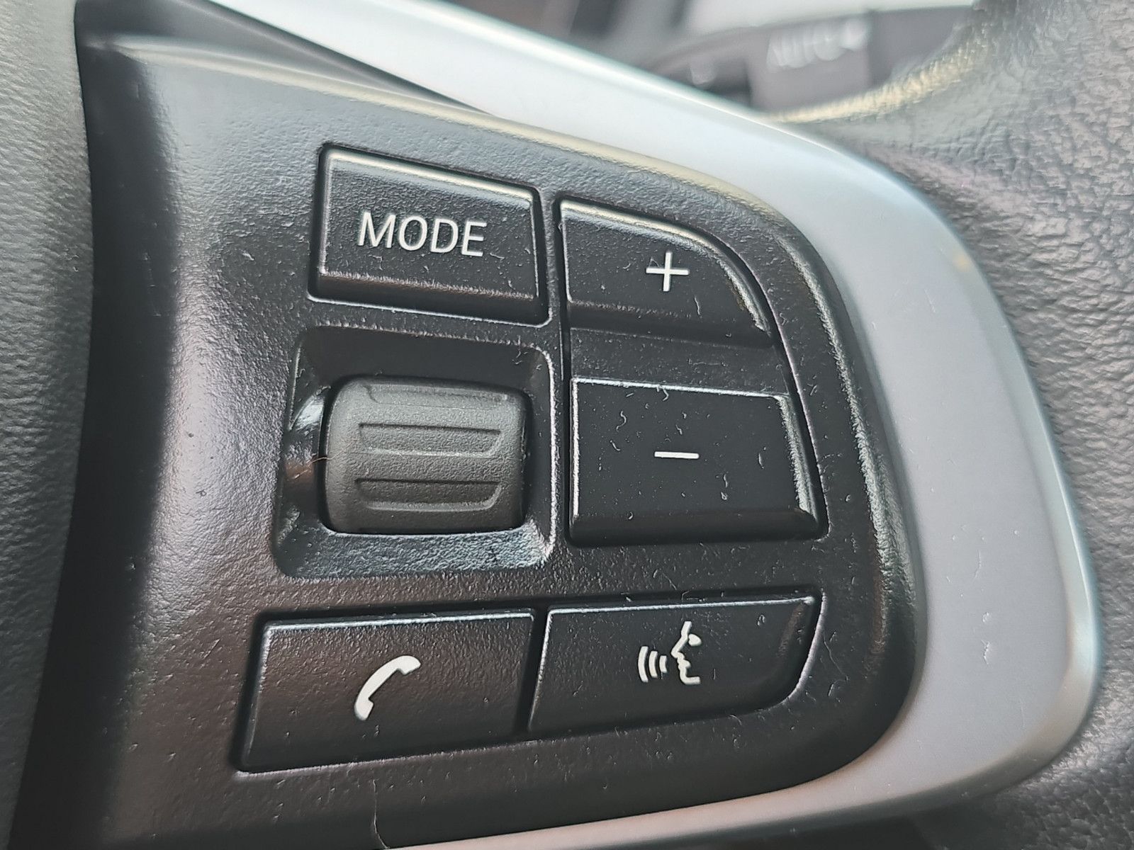 Fahrzeugabbildung BMW X1 sDrive 18d Advantage NAVI TEMPOMAT KLIMA PDC