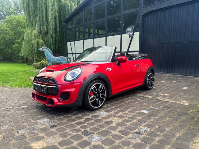 MINI JOHN_COOPER_WORKS Cabrio John Cooper Works