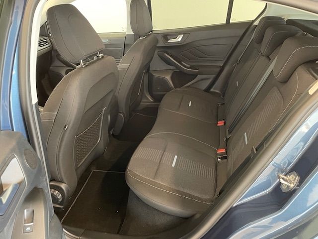 Fahrzeugabbildung Ford Focus Active X Abnehmbare AHK B&O Kamera Navi