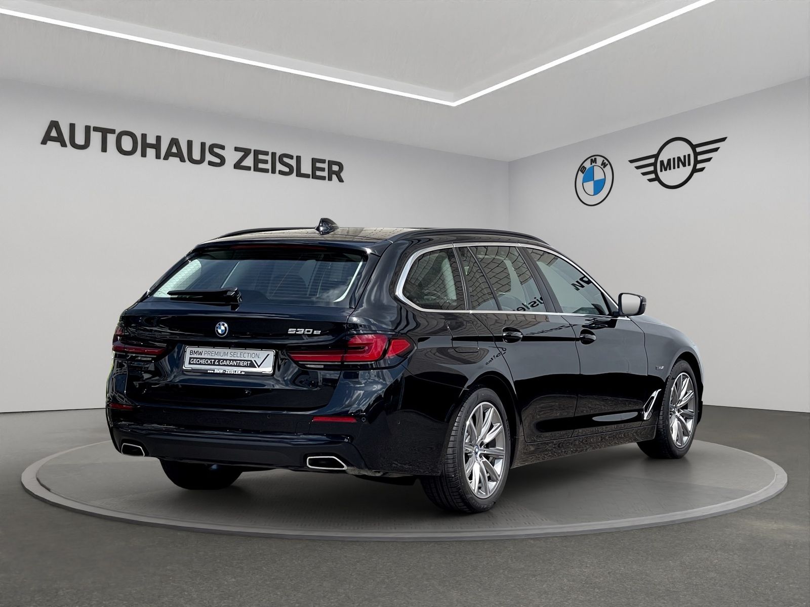 BMW 530e Touring Head-Up PanoDach Komfortsitze 8 foto 2